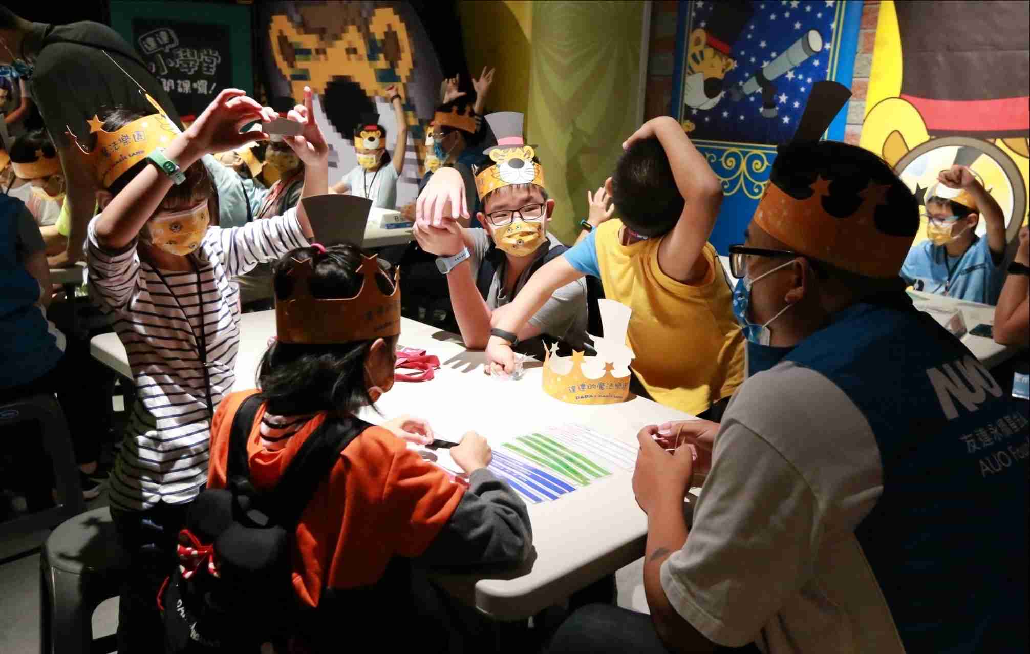 开云电子以永续理念推动全人教育计划，，，，内外结盟储备科普教育人才，，，，荣获亚太永续行动奖社会共融面的金奖肯定