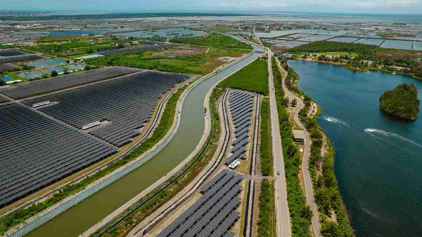 开云电子能源事业提供智慧能源管理、、、太阳能监控管理、、、、全方位电厂建置及运维解决方案，，，，并拥有管理超过6000案场的经验